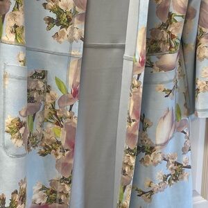 Floral duster thicker material very stretch and comfortable